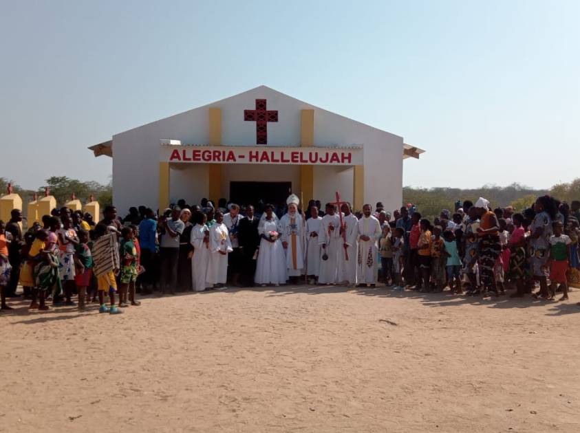 Inauguração da Capela de São Padre Pio de Pietralcina na Paróquia de São João Bosco de Moatize