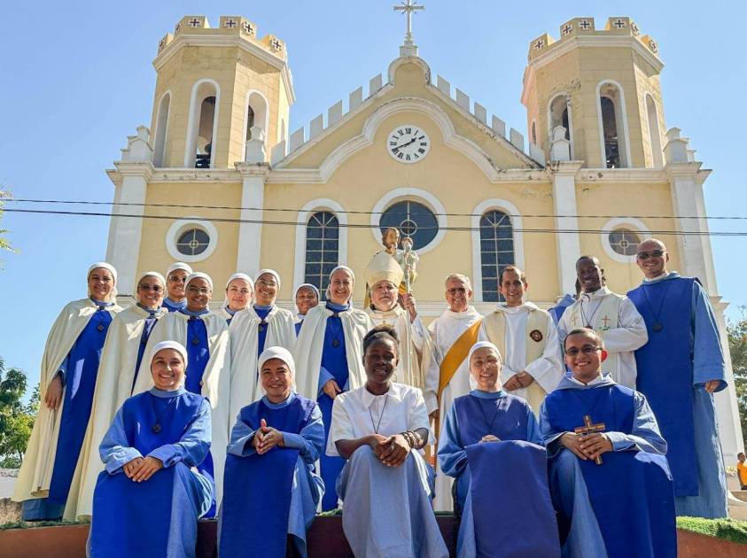 Fundador da Comunidade Sementes do Verbo Visita Diocese de Tete