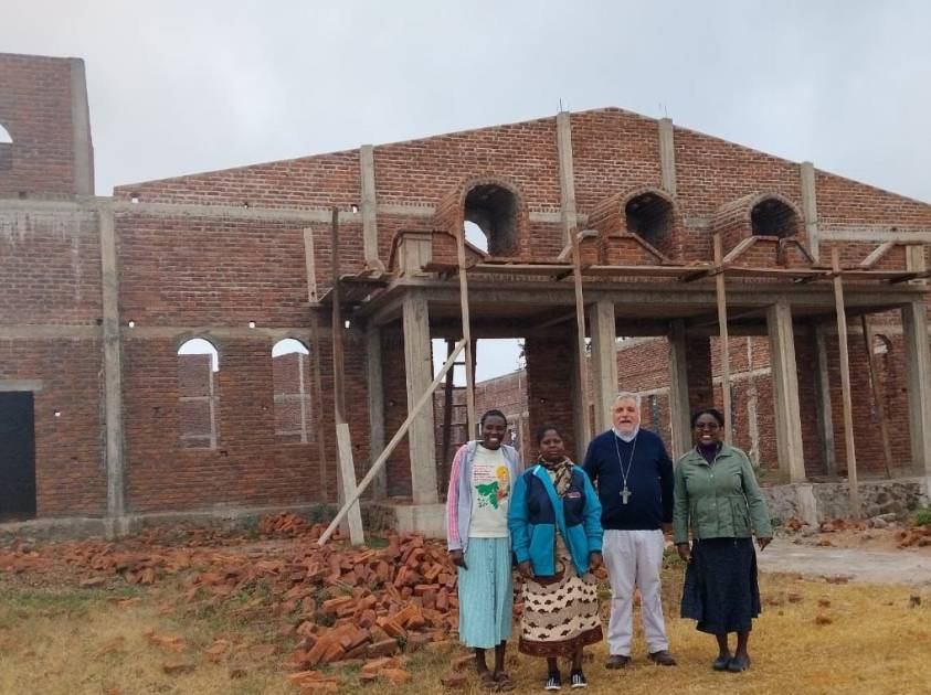 Bispo de Tete Visita Obras nas Paróquias da Vigararia da Angónia