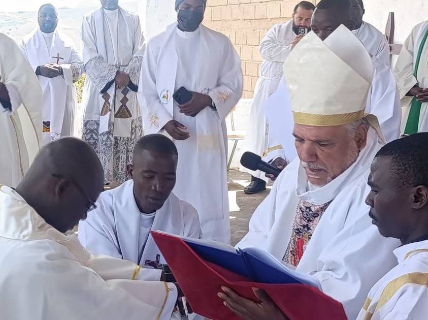 Ordenação Sacerdotal de Franque Banda, Padre Diocesano de Tete